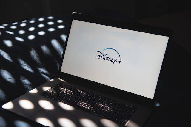 layanan streaming Disney+ (unsplash.com/Thibault Penin)