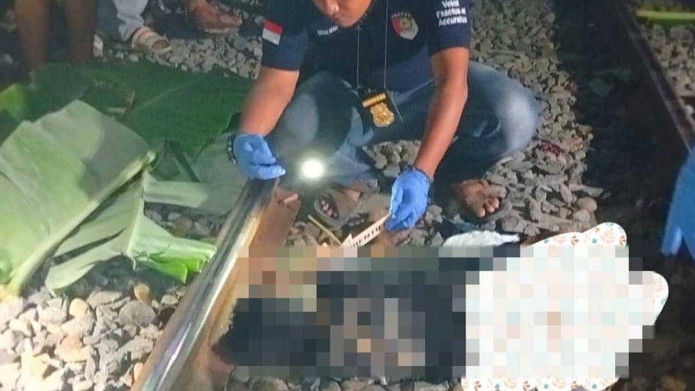 Nongkrong di Rel, Pemuda di Lahat Tewas Ditabrak Kereta Api
