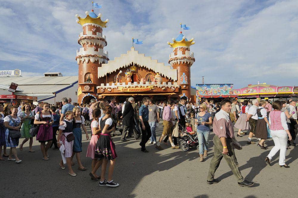 7 Negara dengan Perayaan Oktoberfest Paling Meriah Selain Jerman