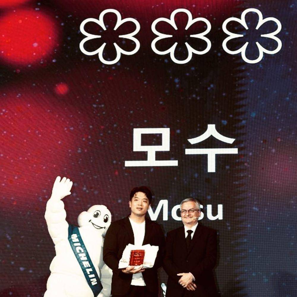 potret penghargaan bintang 3 Michelin chef Anh Sung Jae (instagram.com/sungmosu)