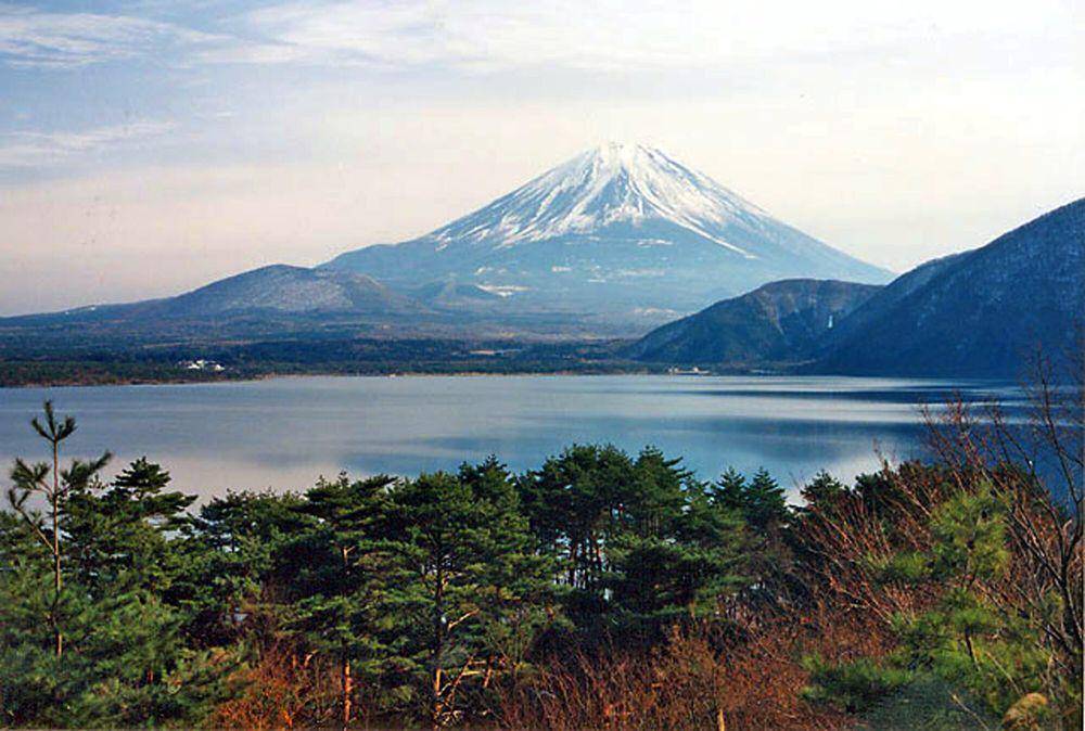 potret Fuji Five Lakes (commons.m.wikimedia.org/fg2)