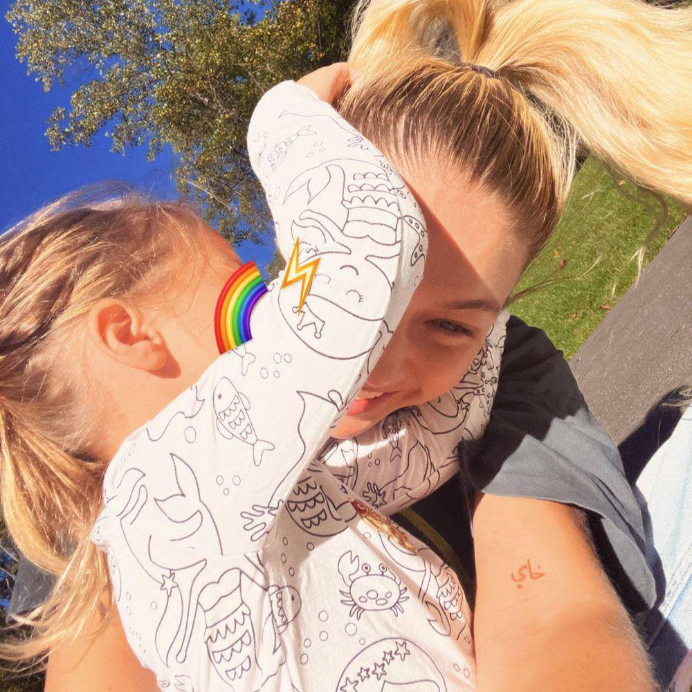 Khai dan Gigi Hadid (instagram.com/gigihadid)