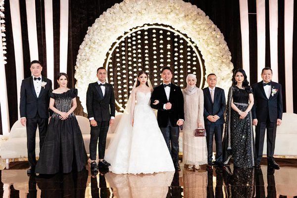 9 Potret Tamu Artis di Resepsi Kedua Clarissa Tanoe dan Anthony Tjipto
