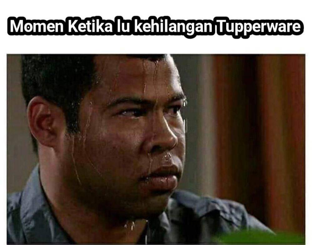 meme Tupperware (instagram.com/lawakan_public)