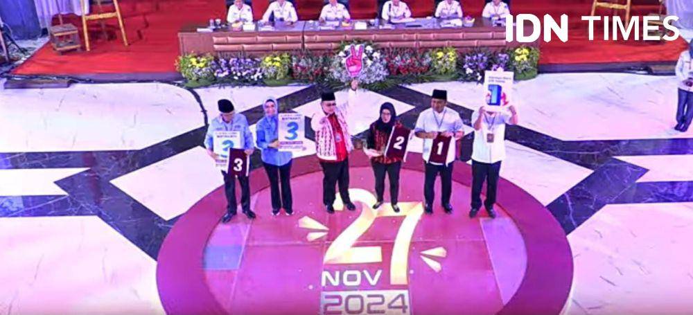 Pasangan urut 1 HDCU, pasangan urut 2 E-RA, pasangan urut 3 Matahati di Pilgub Sumsel (IDN Times/Rangga Erfizal)