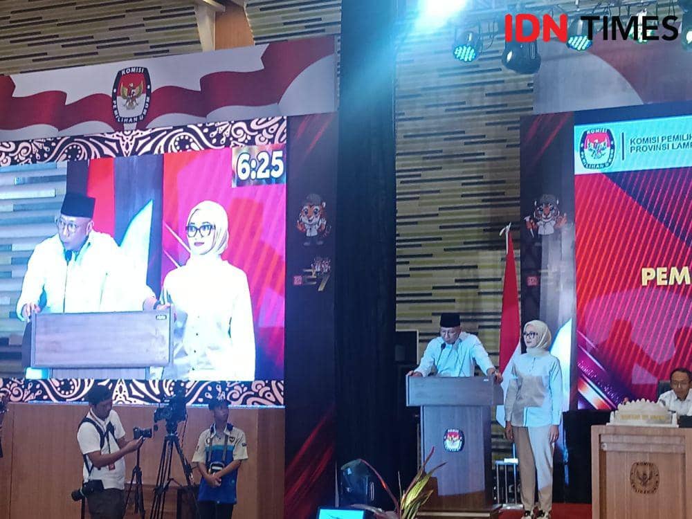 Paslon Gubernur - Wakil Gubernur Lampung Rahmat Mirzani Djausal dan Jihan Nurlela mendapatkan nomor urut 2 di Pilkada 2024. (IDN Times/Tama Yudha Wiguna).