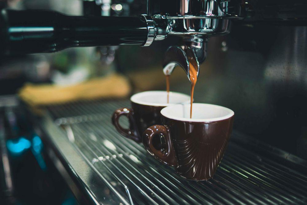 Ilustrasi pembuatan kopi (pexels.com/Chevanon Photography)