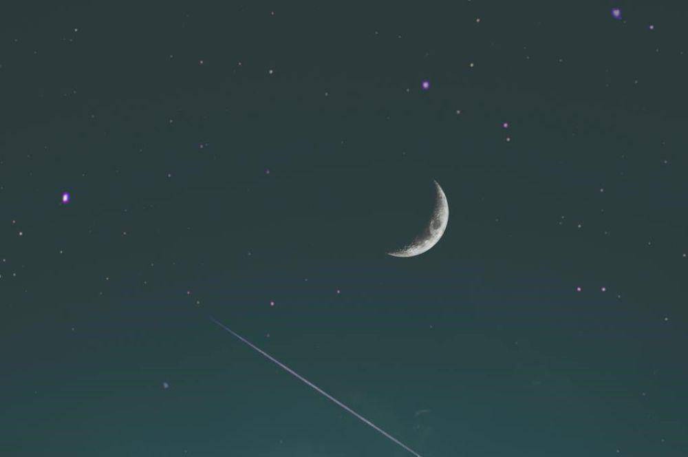 ilustrasi konjungsi Bulan dan Mars. (pexels.com/Kaique Rocha)