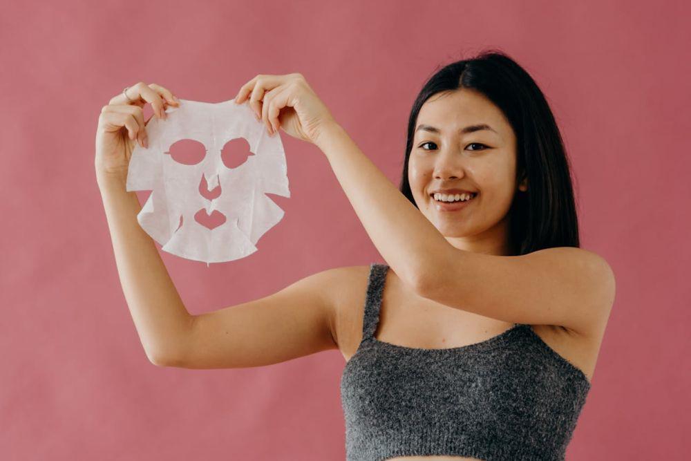 5 Rekomendasi Masker Wajah untuk Memutihkan, Kulit Glowing!