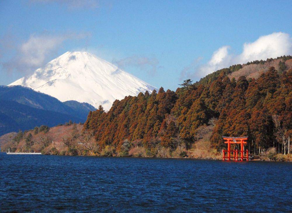 potret Hakone (commons.m.wikimedia.org/Kentagon)