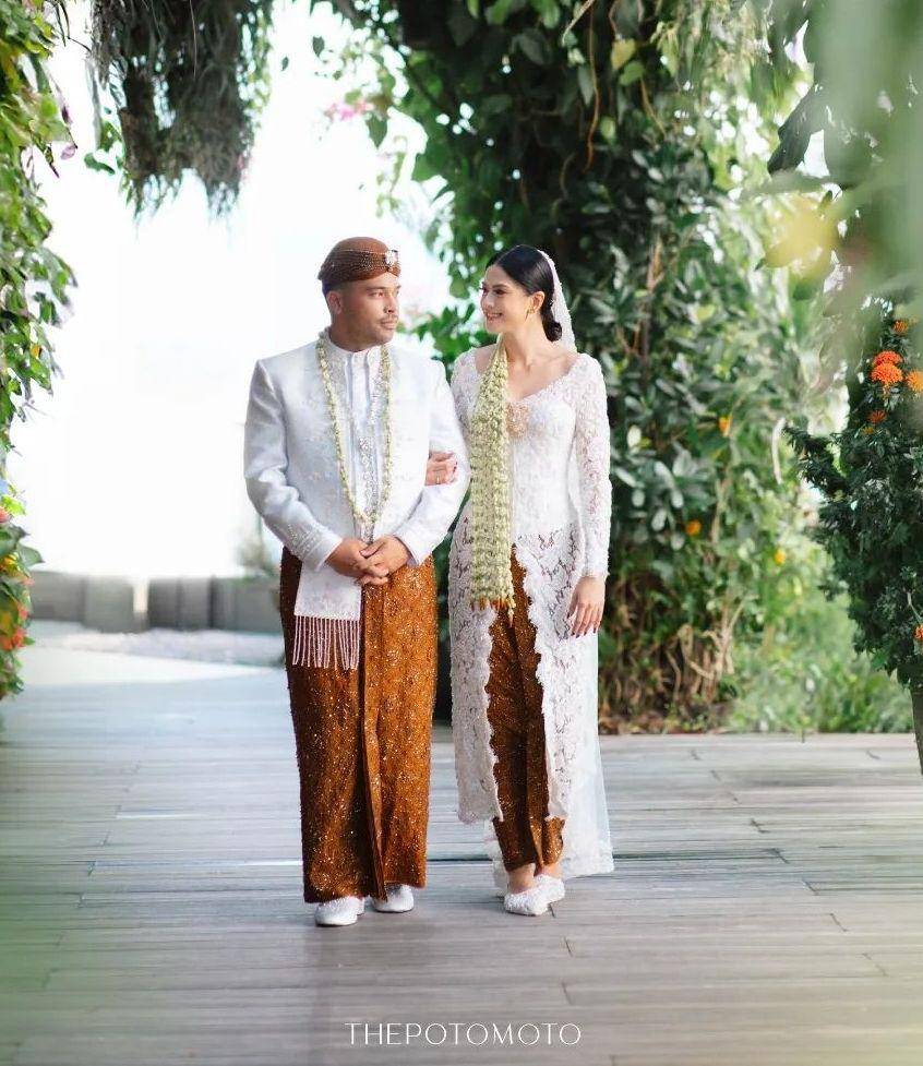 Pernikahan Hana Saraswati (instagram.com/thepotomoto)