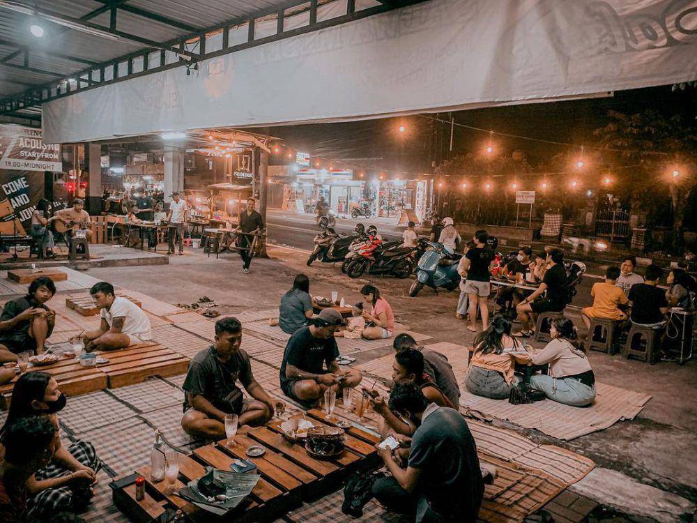Nongkrong lesehan di Gapi Angkringan (instagram.com/gapi.angkringan)