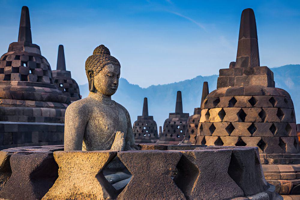7 Candi Peninggalan Zaman Dinasti Sailendra, Sarat Nilai Sejarah!