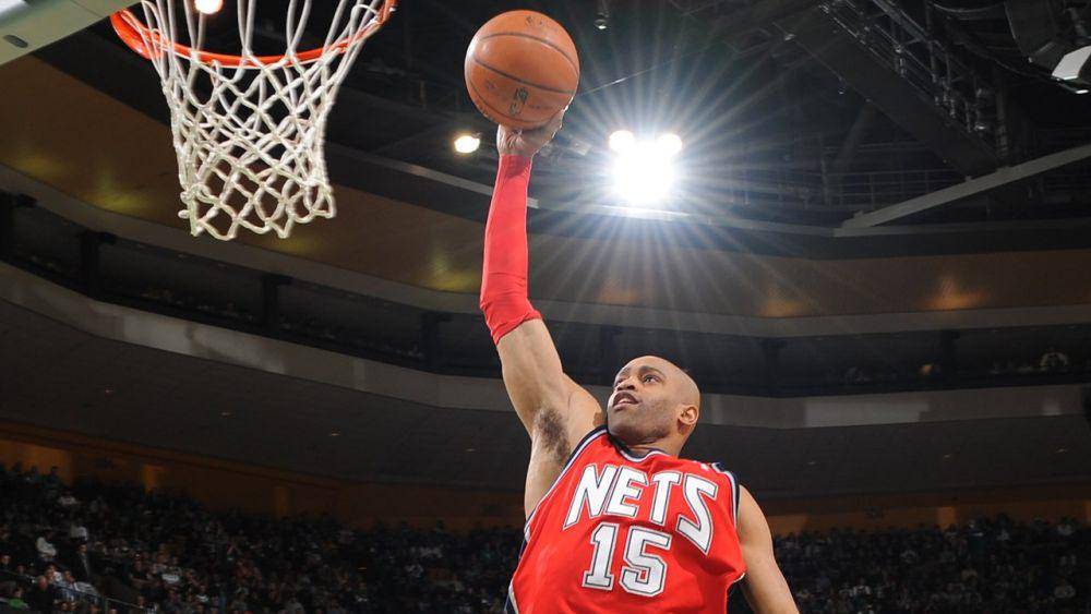 Vince Carter (twitter.com/BrooklynNets)