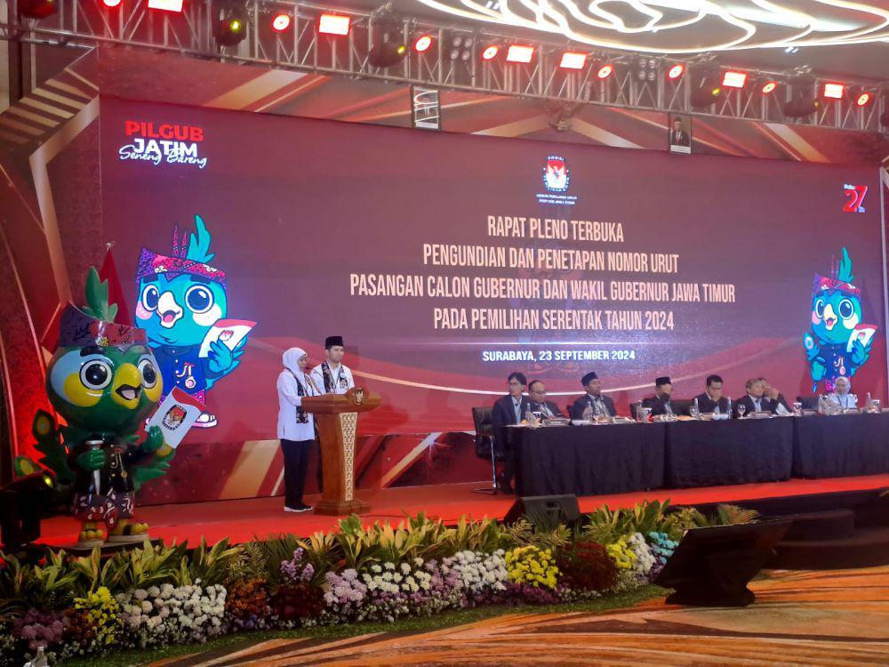Dapat Nomor 2, Khofifah-Emil Siap Lanjutkan 2 Periode