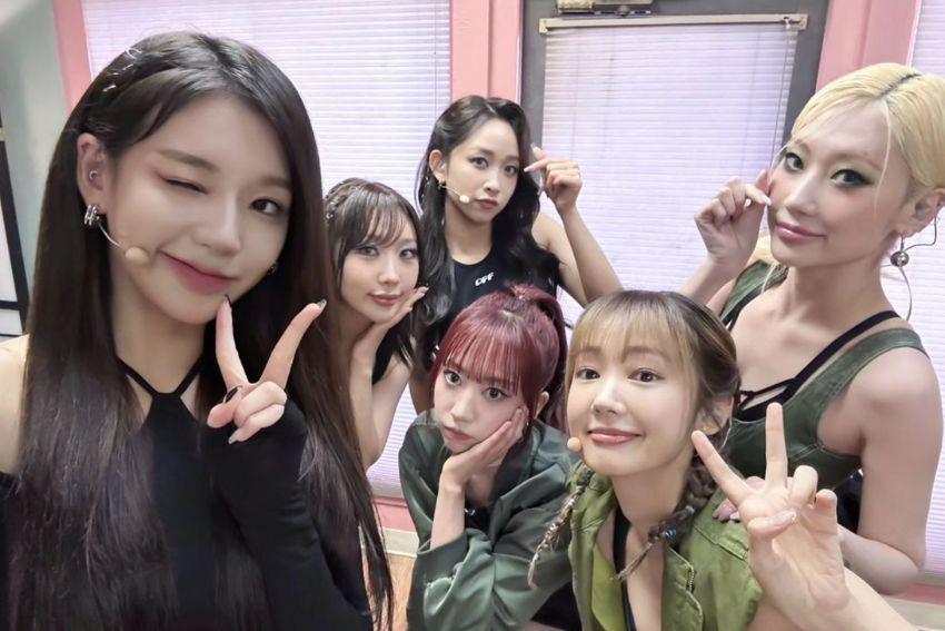 [QUIZ] Siapa Member Secret Number yang Kasih Kamu Love Sign dari Atas Panggung Konser pasSworLd?