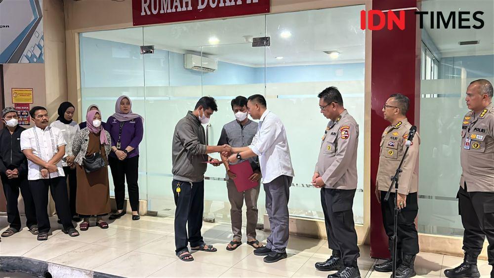Dua Jenazah yang Ditemukan di Kali Bekasi Diserahkan ke Keluarga