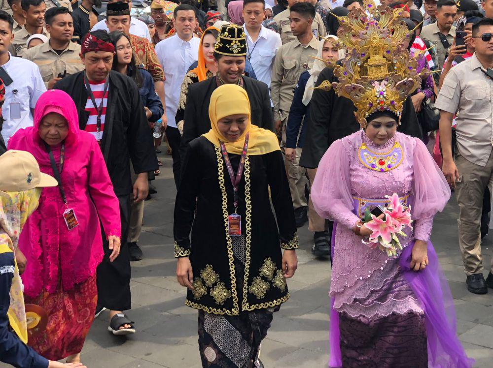 OOTD Paslon Pilgub Jatim saat Deklarasi Kampanye Damai
