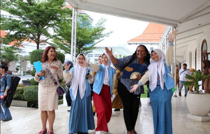 Dua Anak Surabaya Ikuti Forum CFCI Unicef di China