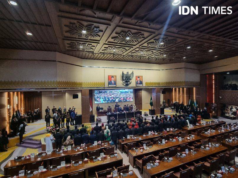 Pelantikan anggota DPRD Sumsel 2024-2025 (IDN Times/Rangga Erfizal)