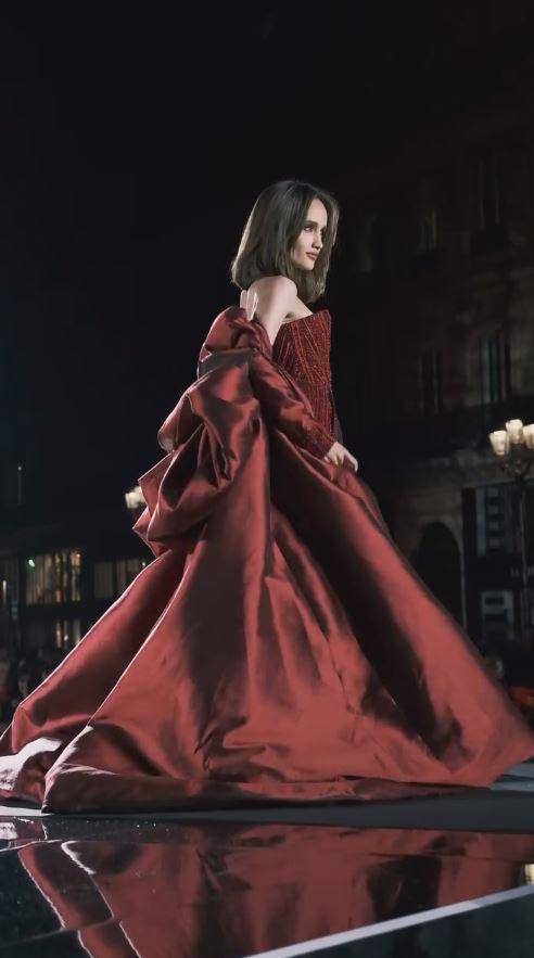 Cinta Laura L'Oreal Paris Fashion Week (Instagram.com/claurakeihl)