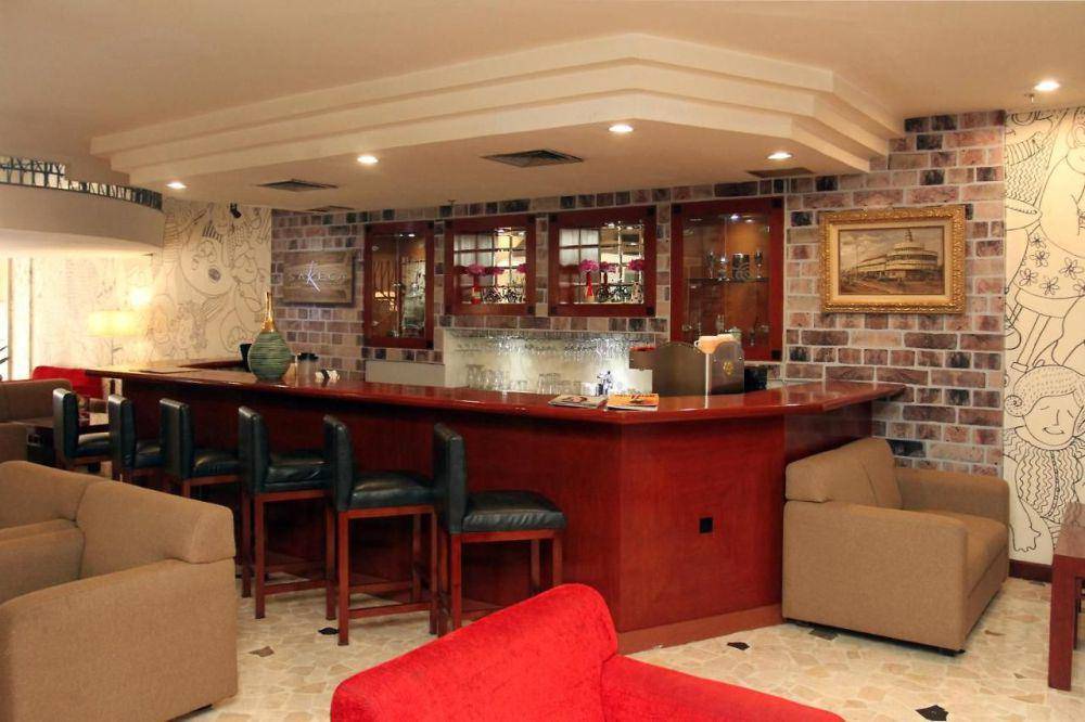 Hotel Arcadia (https://arcadia-surabaya-hotel.hotelmix.id/)