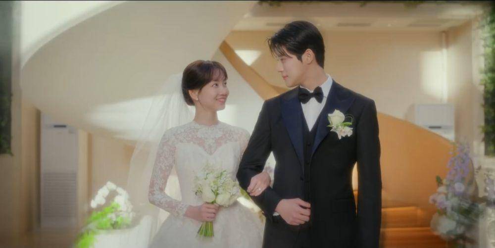 Shin Hyun Bin dan Moon Sang Min di Cinderella at 2 AM (dok. Coupang Play/Cinderella at 2 AM)