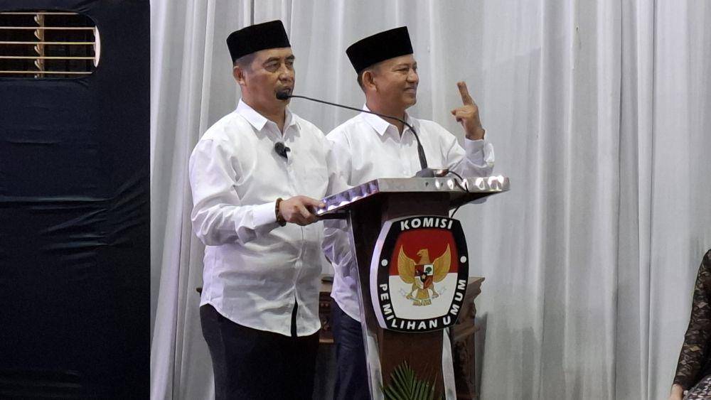 Pasangan Hari Wuryanto dan dr. Purnomo Hadi, dapat nomer urut 2. IDN Times/ Riyanto.