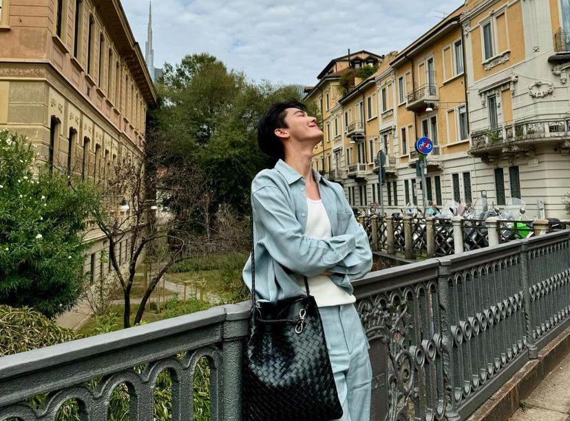 7 Potret Dew Jirawat Liburan di Milan Italia, Healing Sambil Kerja