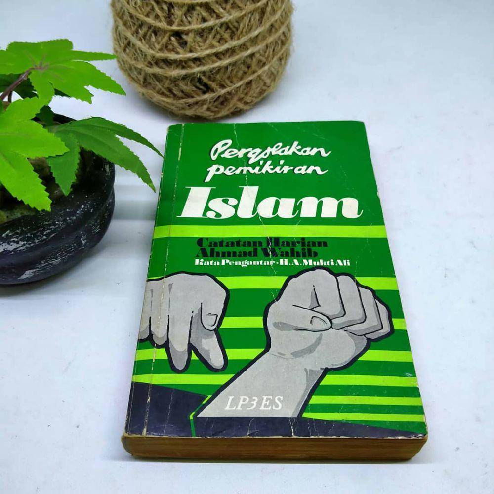 Pergolakan Pemikiran Islam, Catatan Harian Ahmad Wahib. instagram.com/@warungsejarahri