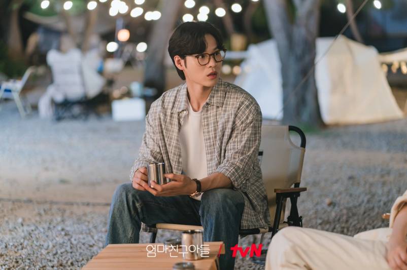 Yun Ji On di drama Love Next Door (Dok. tvN/Love Next Door)