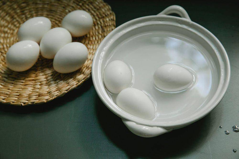 ilustrasi telur rebus (pexels.com/Klaus Nielsen)