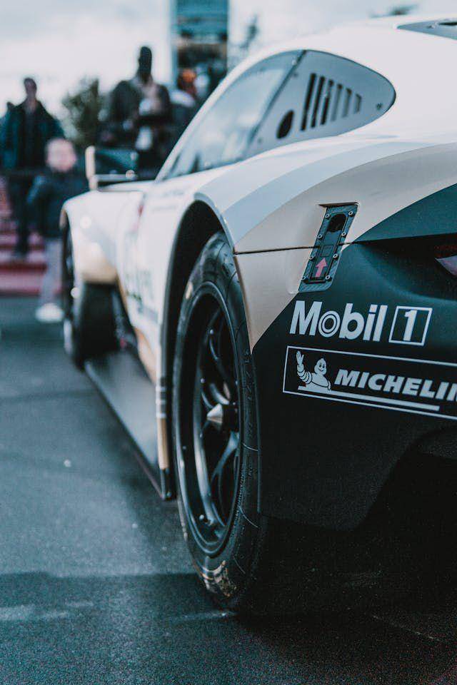 Photo ban mobil Caster (pexels.com/Quentin tricoire)
