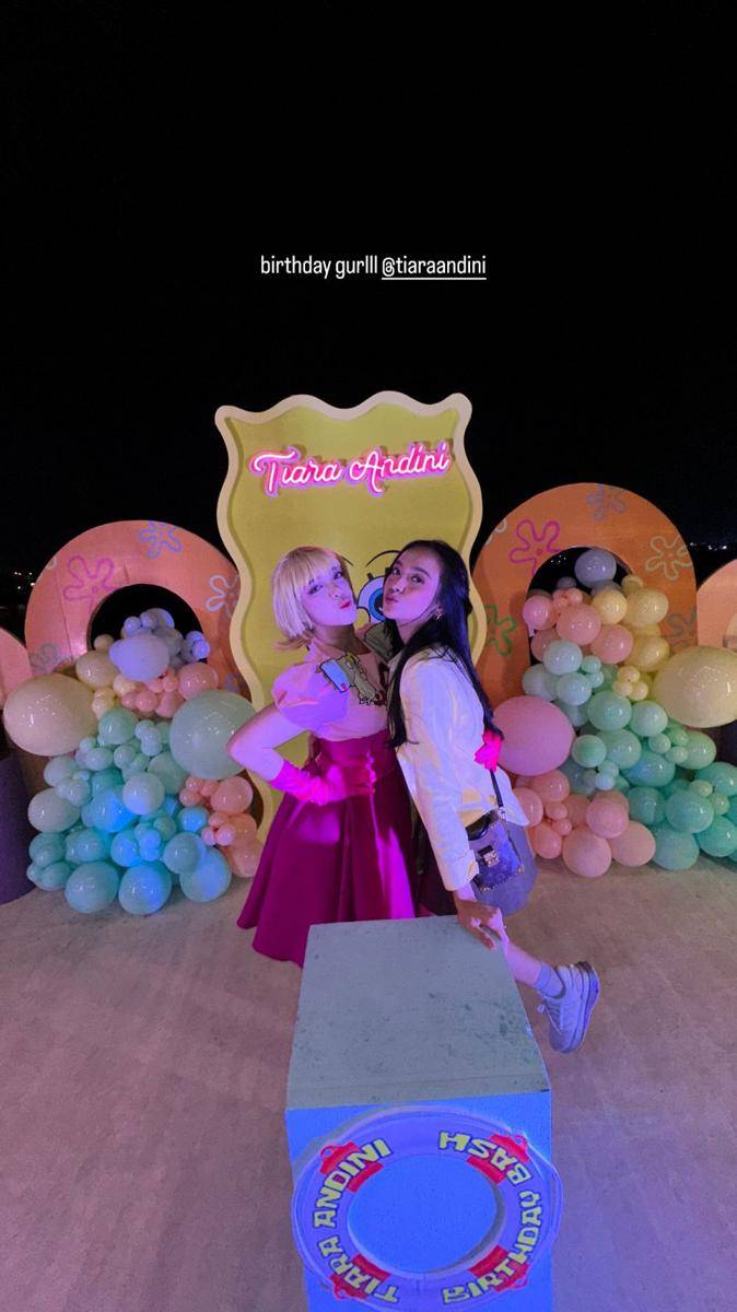Gaya Seleb di Ulang Tahun ke-23 Tiara Andini (instagram.com/stories/lyodraofficial)