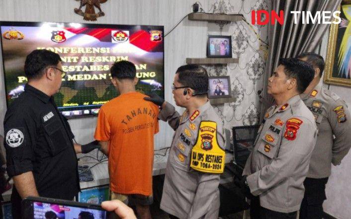 Kapolrestabes Medan interogasi tersangka pembunuhan (IDN Times/Eko Agus Herianto)