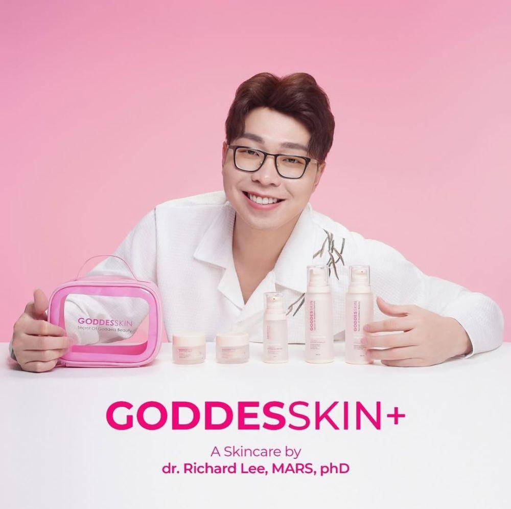 produk kecantikan Athena (Instagram/@klinik_kecantikan_athena)
