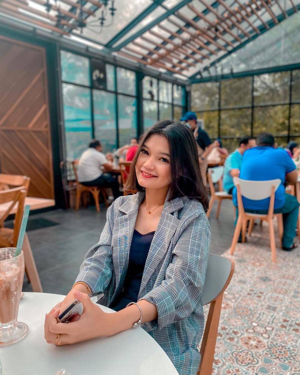 Potret Putri Pariwisata DKI Jakarta 1 2024, Putri Atika Tampubolon (instagram.com/putriatikkaaa)