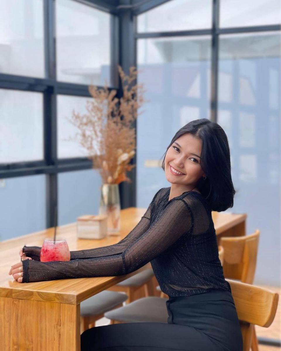 Potret Putri Pariwisata DKI Jakarta 1 2024, Putri Atika Tampubolon (instagram.com/putriatikkaaa)