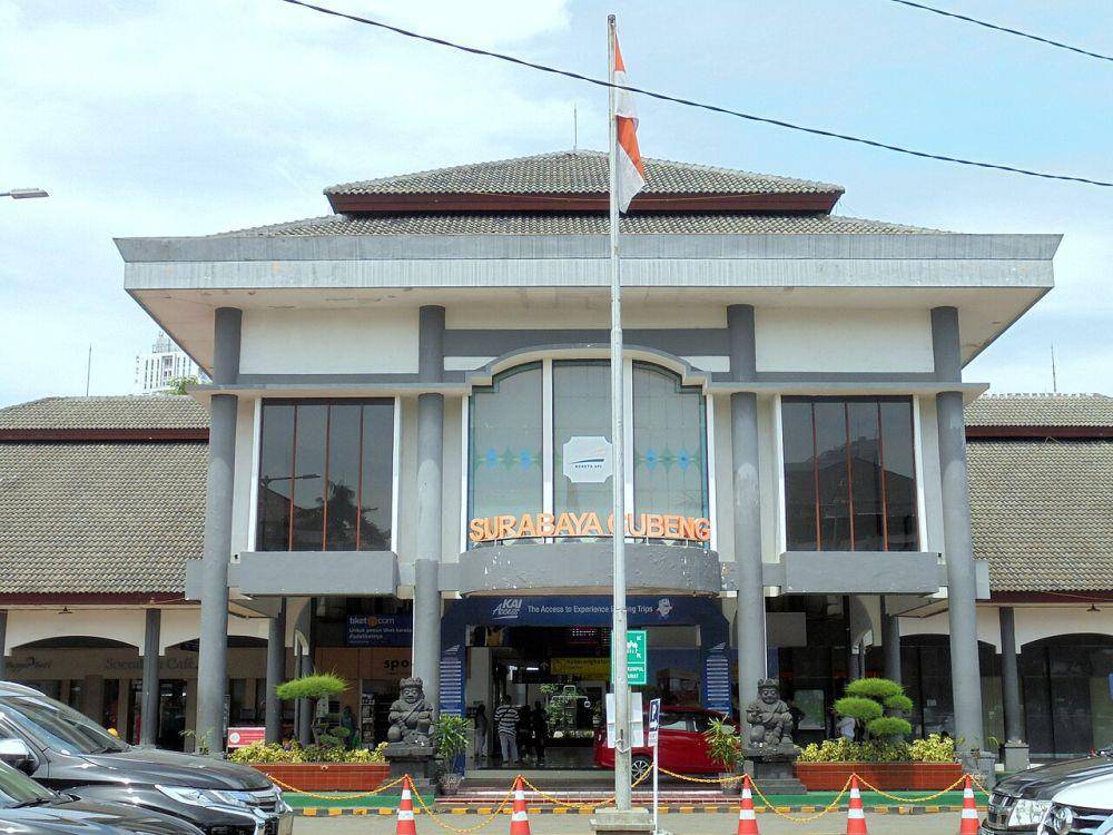Stasiun Gubeng Baru (commons.wikimedia.org/Rizal_Febri)