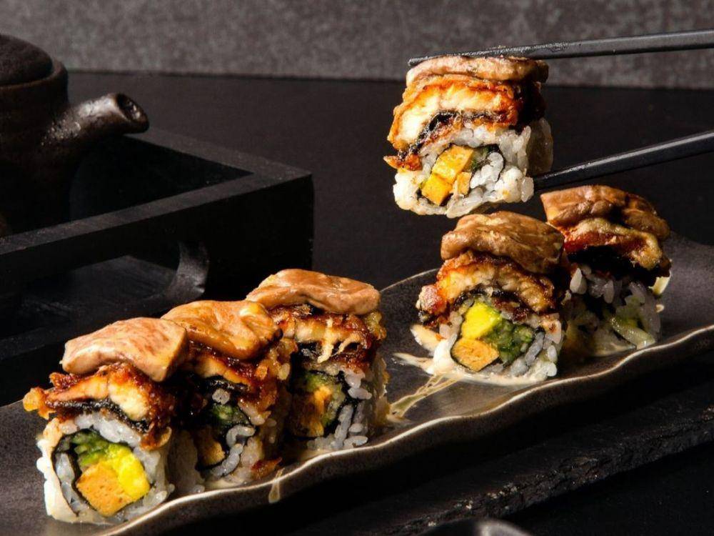 ilustrasi unagi foie gras roll (instagram.com/sushimaru_id)