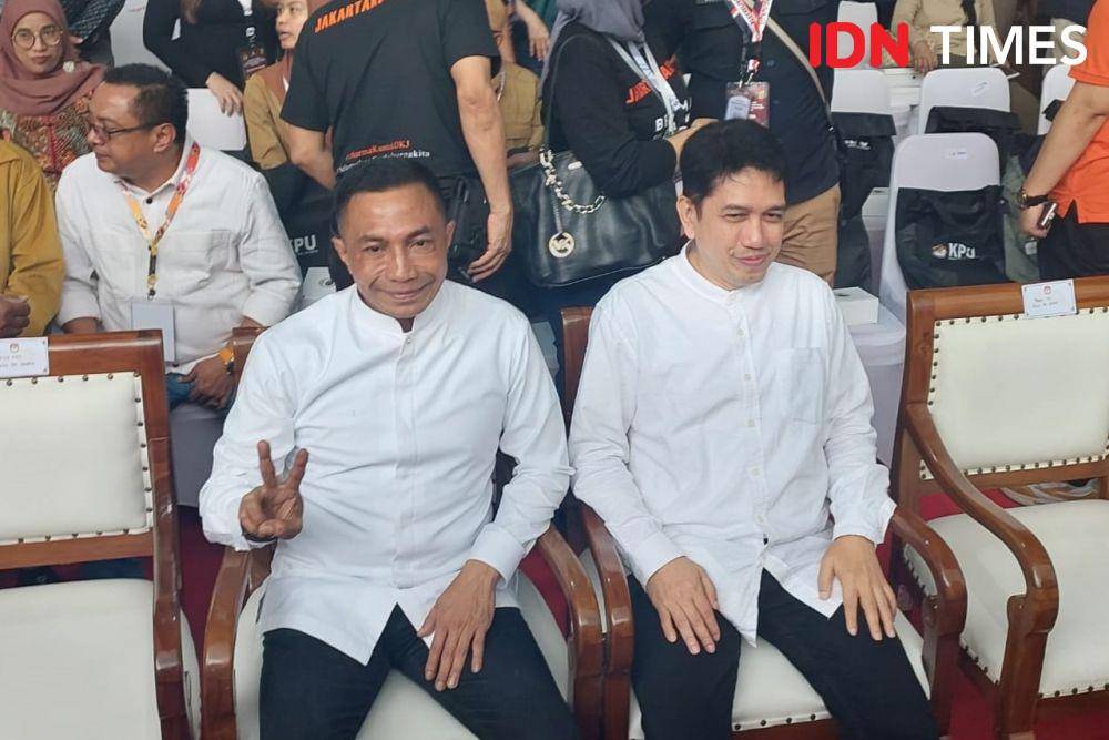 Paslon nomor urut dua, Dharma Pongrekun-Kun Wardana Abyoto tiba di Kota Tua untuk deklarasi damai. (IDN Times/Santi Dewi)