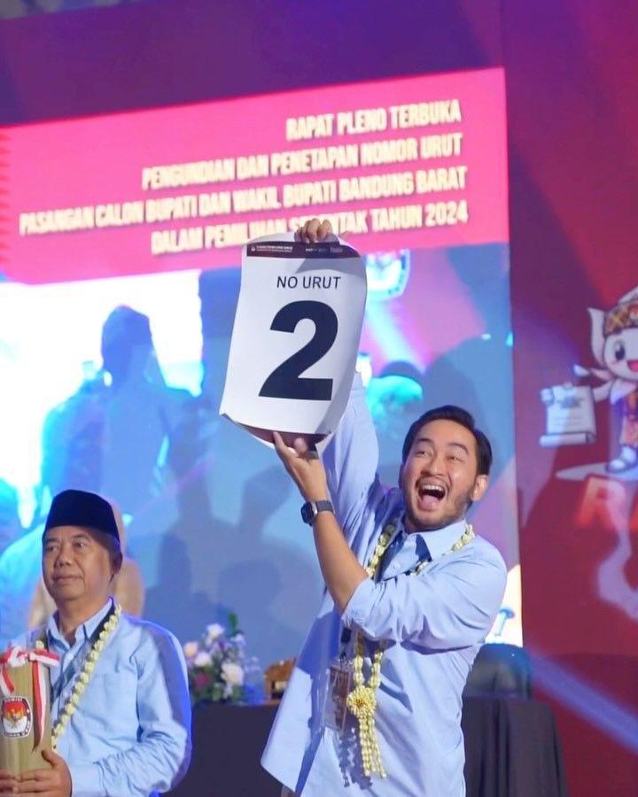 potret artis di pengundian nomor urut Pilkada 2024 (instagram.com/ritchieismail)