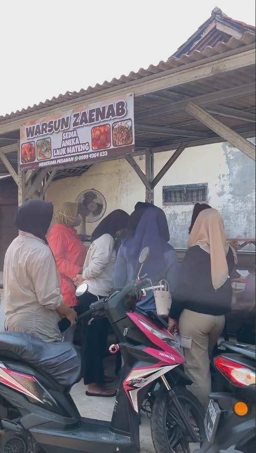 warung makan istri Young Lex (Instagram.com/eriskanakesya)