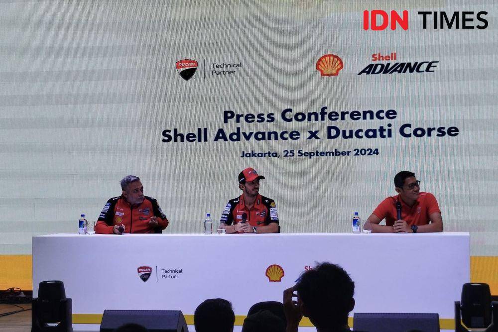 Pembalap Ducati, Francesco Bagnaia dalam jumpa pers Shell Advance. (IDN Times/Sandy Firdaus)