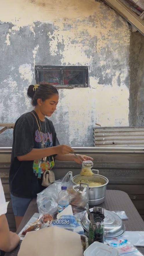 warung makan istri Young Lex (Instagram.com/eriskanakesya)