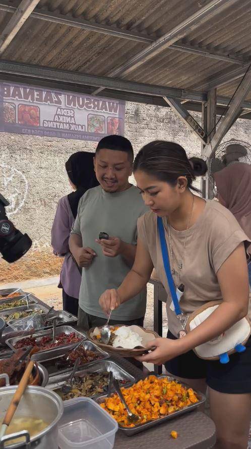 warung makan istri Young Lex (Instagram.com/eriskanakesya)