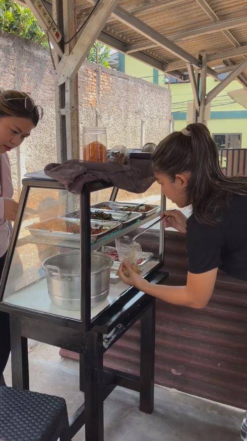 warung makan istri Young Lex (Instagram.com/eriskanakesya)