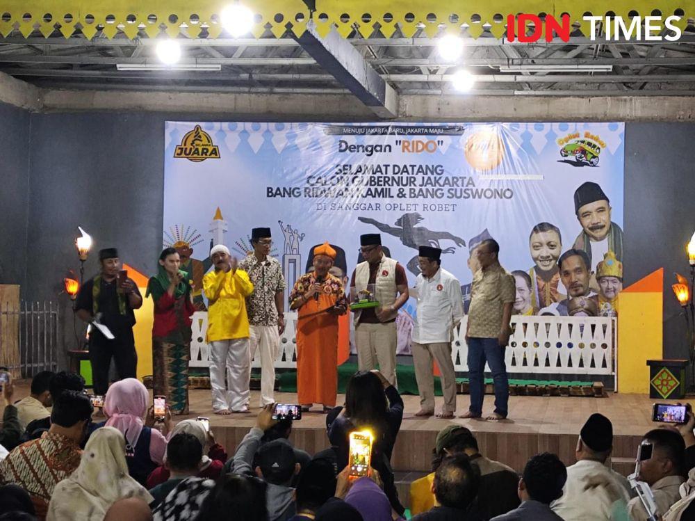 Sambangi Sanggar Oplet Robet, Ridwan Kamil Dapat Julukan Bemo