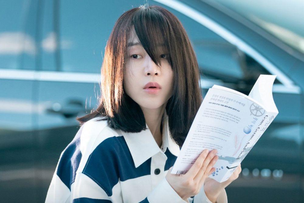 still cut drakor Dear Hyeri (instagram.com/channel.ena.d)