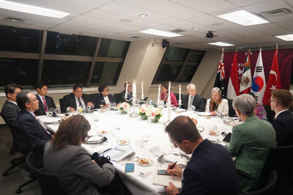 Menteri Luar Negeri RI Retno Marsudi hadiri pertemuan MIKTA di New York, AS. (dok. Kemlu RI)